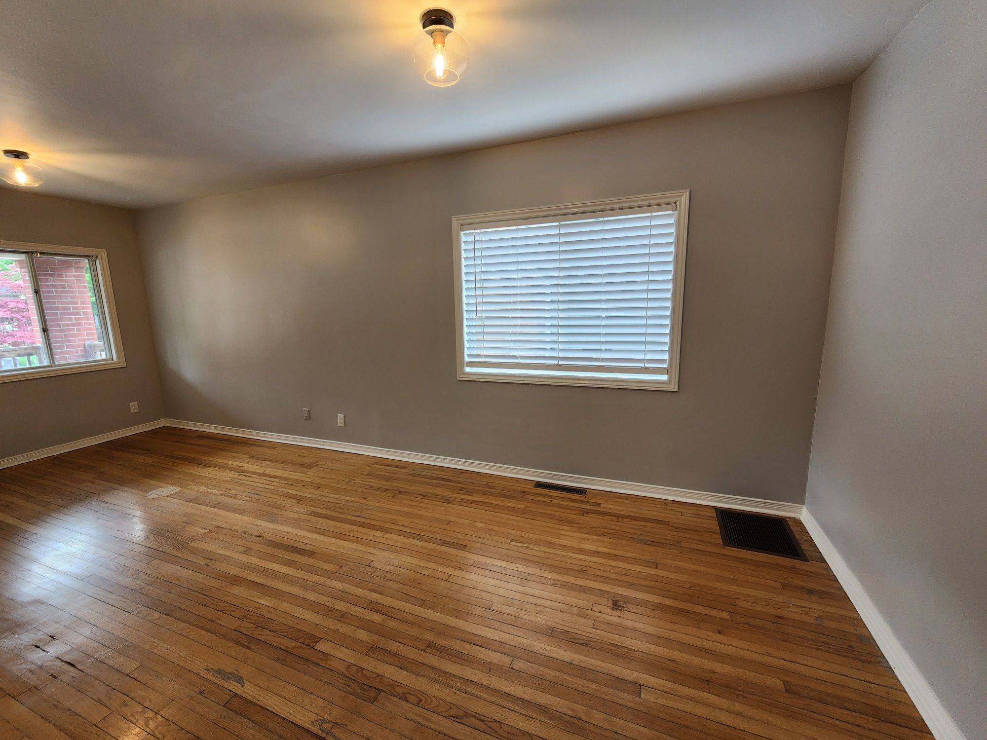 Toronto W06, ON M8V 3J8,16 Sixteenth ST