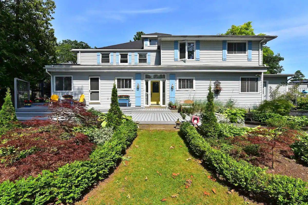 Quinte West, ON K0K 1L0,136 12 O'clock Point RD