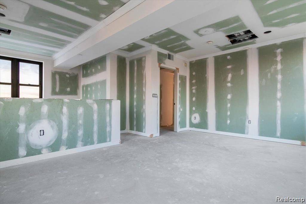 Detroit, MI 48226,1135 Shelby ST #69-2906