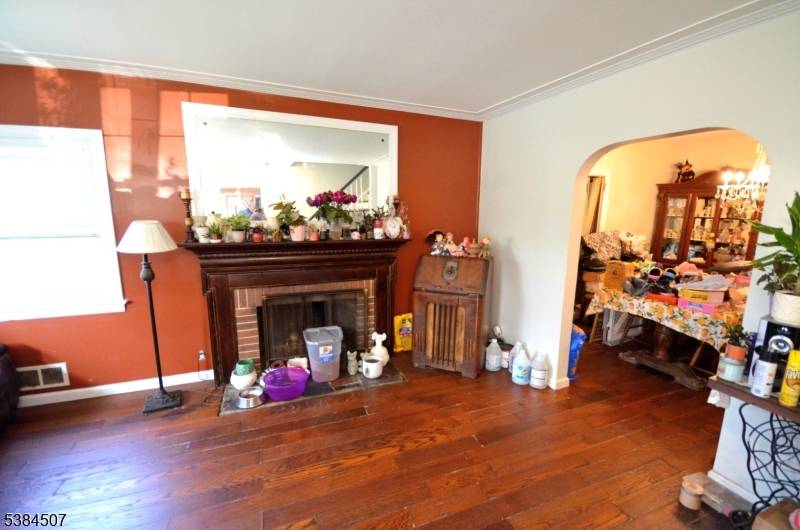 Garwood Boro, NJ 07027,443 Pine Ave