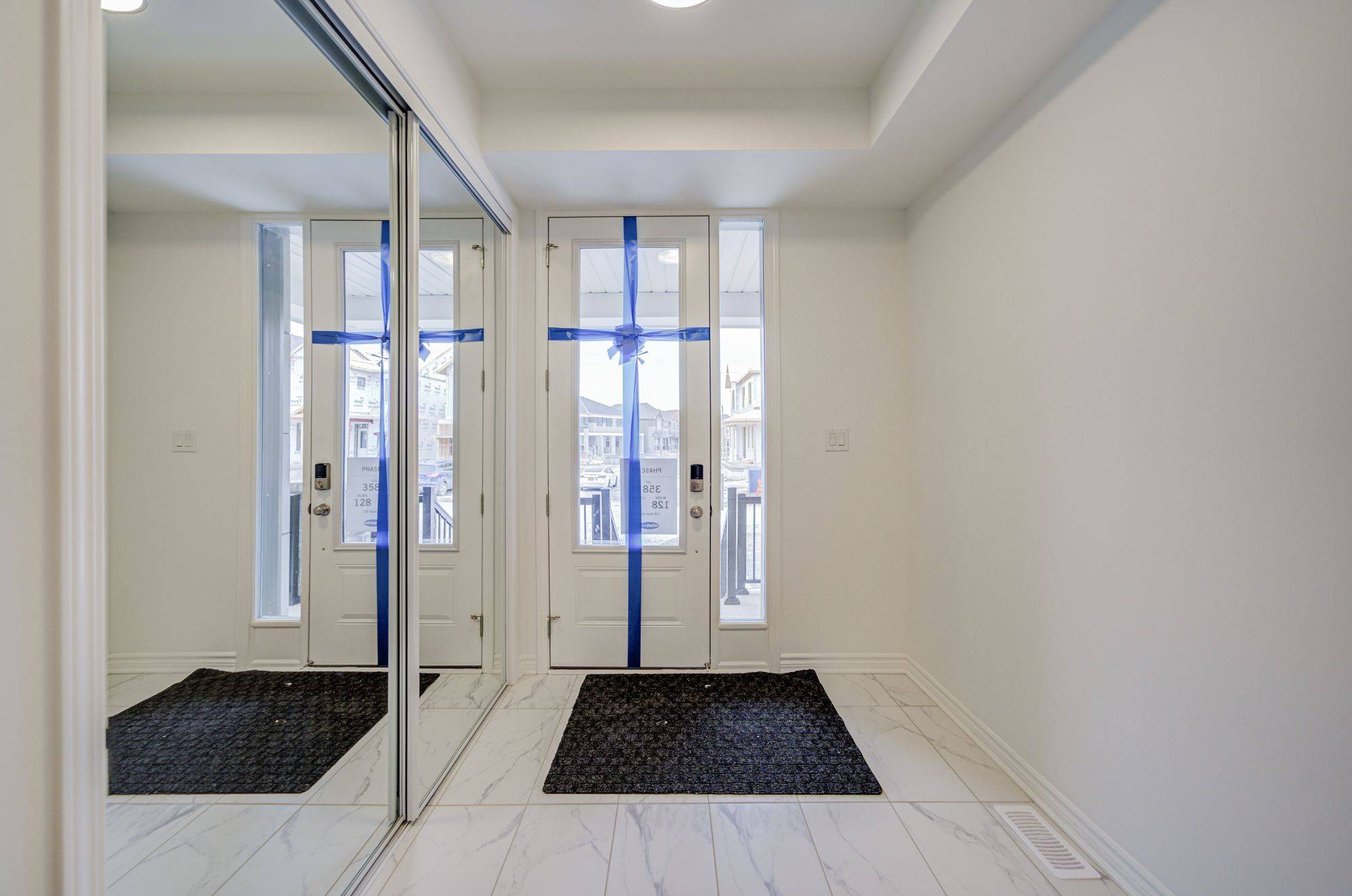 Markham, ON L6C 3M3,118 Azure DR