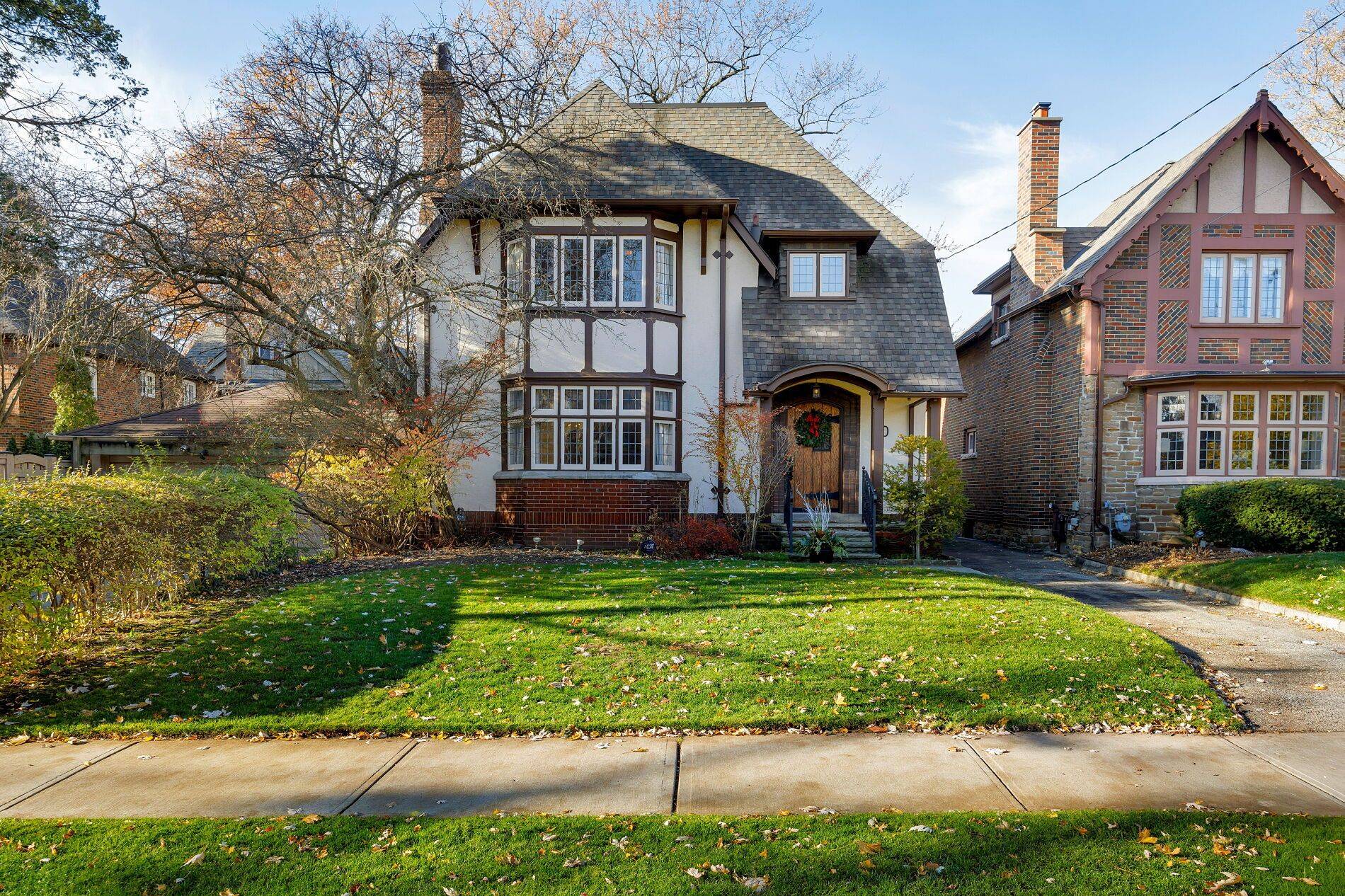 Toronto W08, ON M8X 2L3,50 Wendover RD