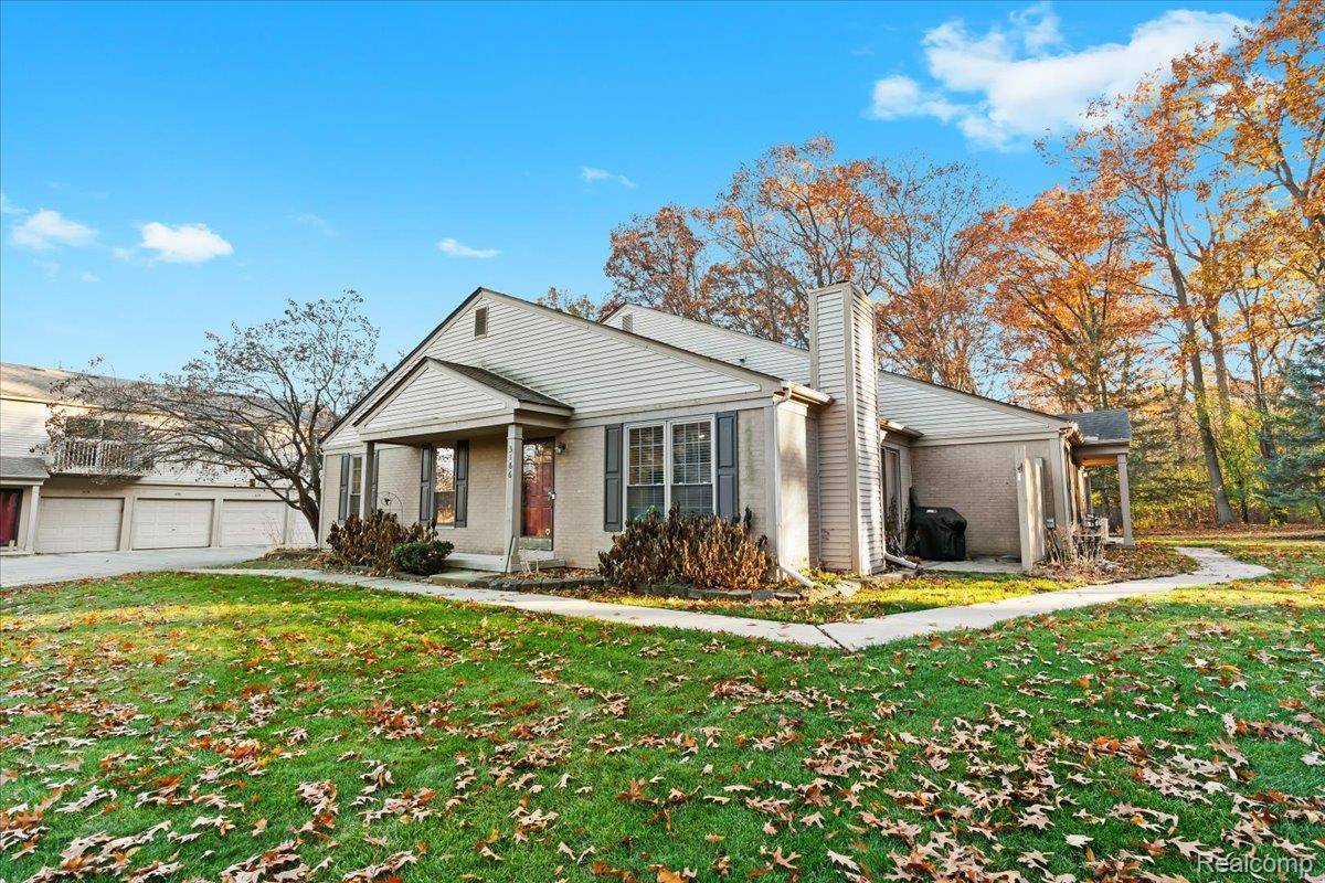 Waterford, MI 48328,3186 Hidden TRL