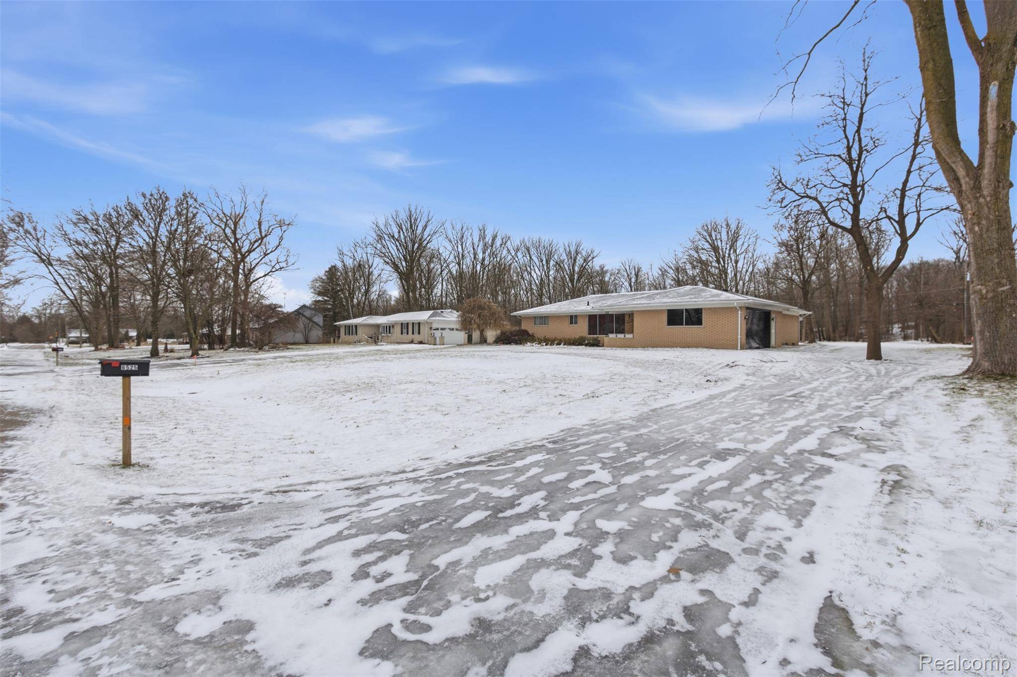 Troy, MI 48085,6525 Norton DR