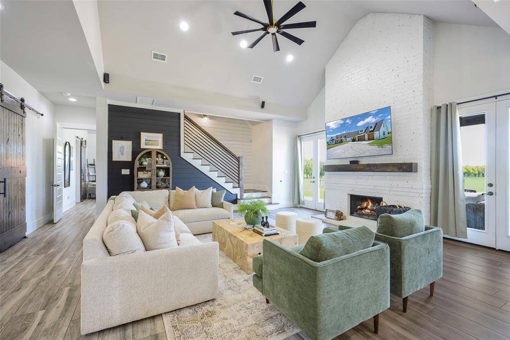 Krum, TX 76249,12345 Flow Road