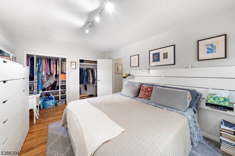 Westfield Town, NJ 07090,41c Sandra Circle #C3