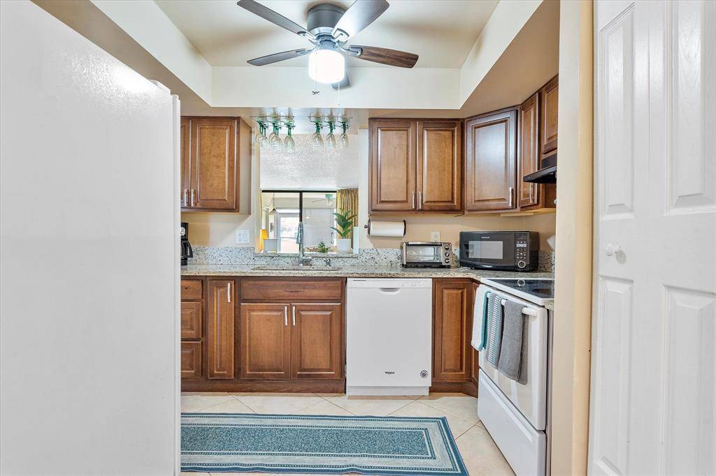 Margate, FL 33063,7460 NW 18 St. #106