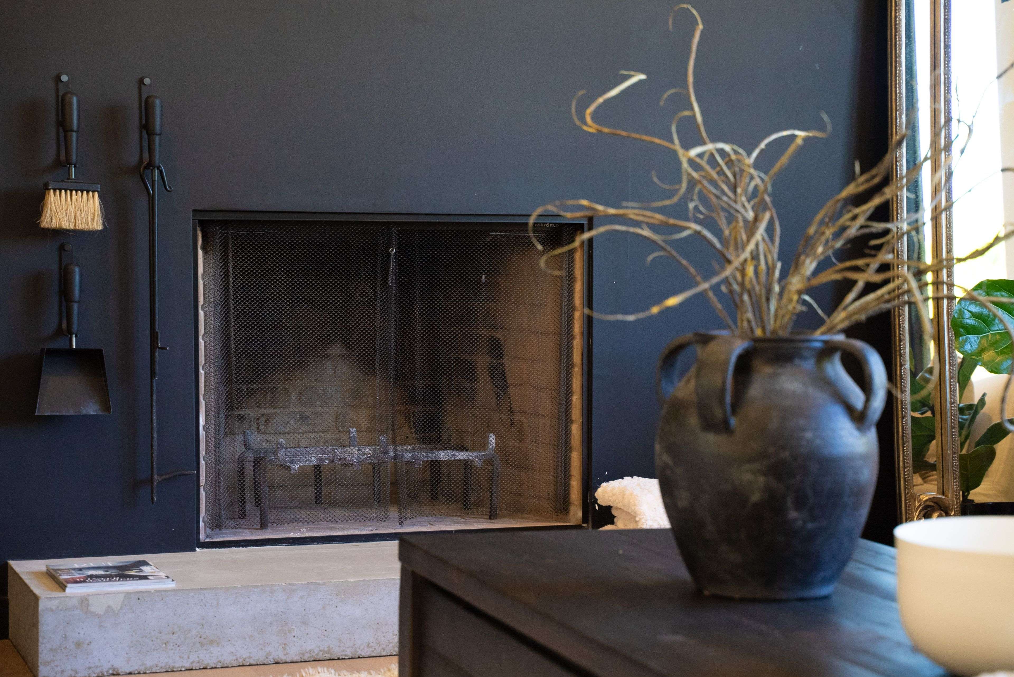 Clearview, ON L9Y 3Y9,854 Sixth ST