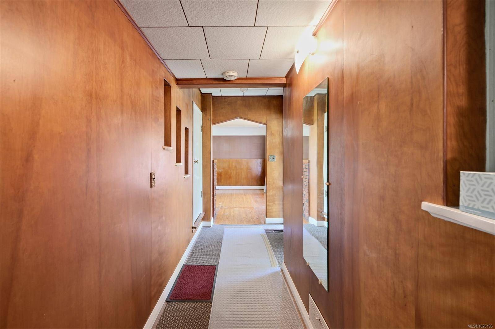 Saanich, BC V8P 1Y8,1233 Tattersall Dr