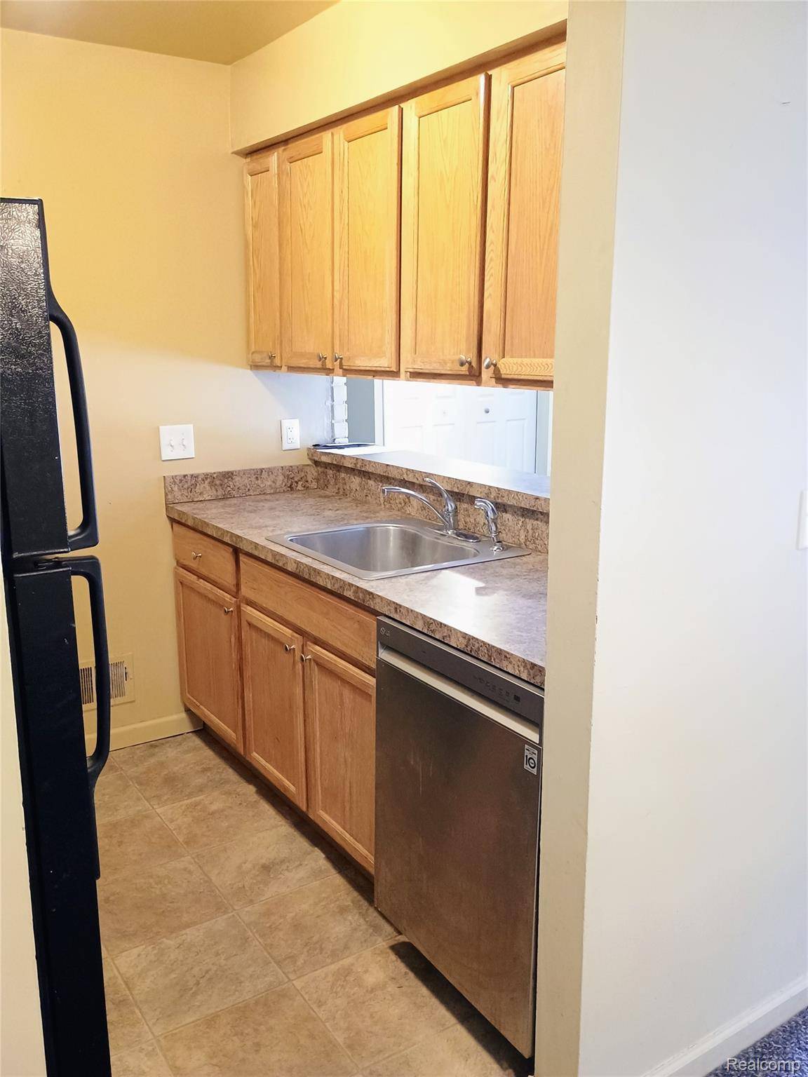 Canton, MI 48187,6839 New Providence WAY