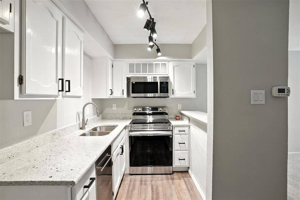 Dallas, TX 75234,3022 Forest Lane #308