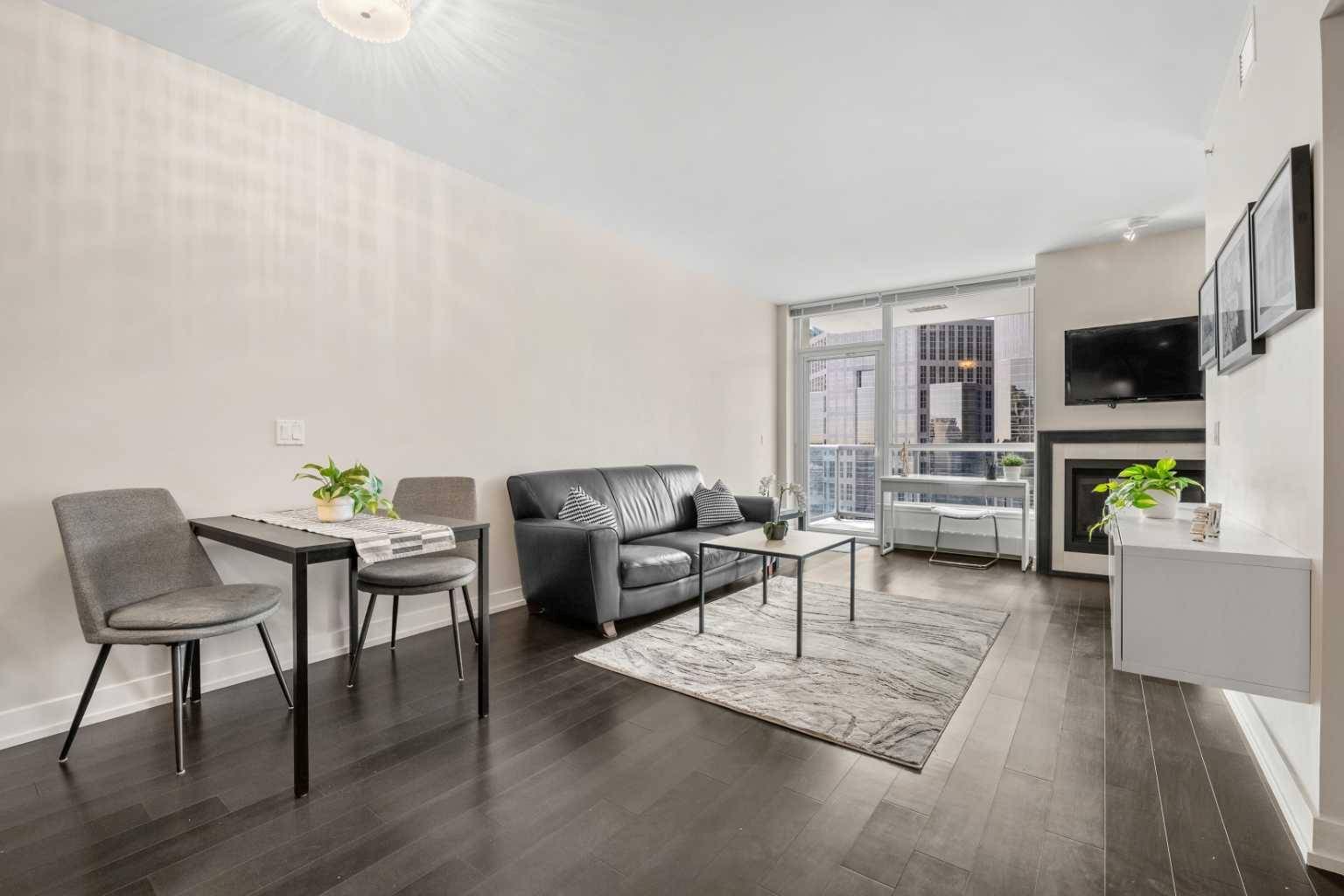 Calgary, AB T2P 0W3,222 Riverfront AVE SW #1526