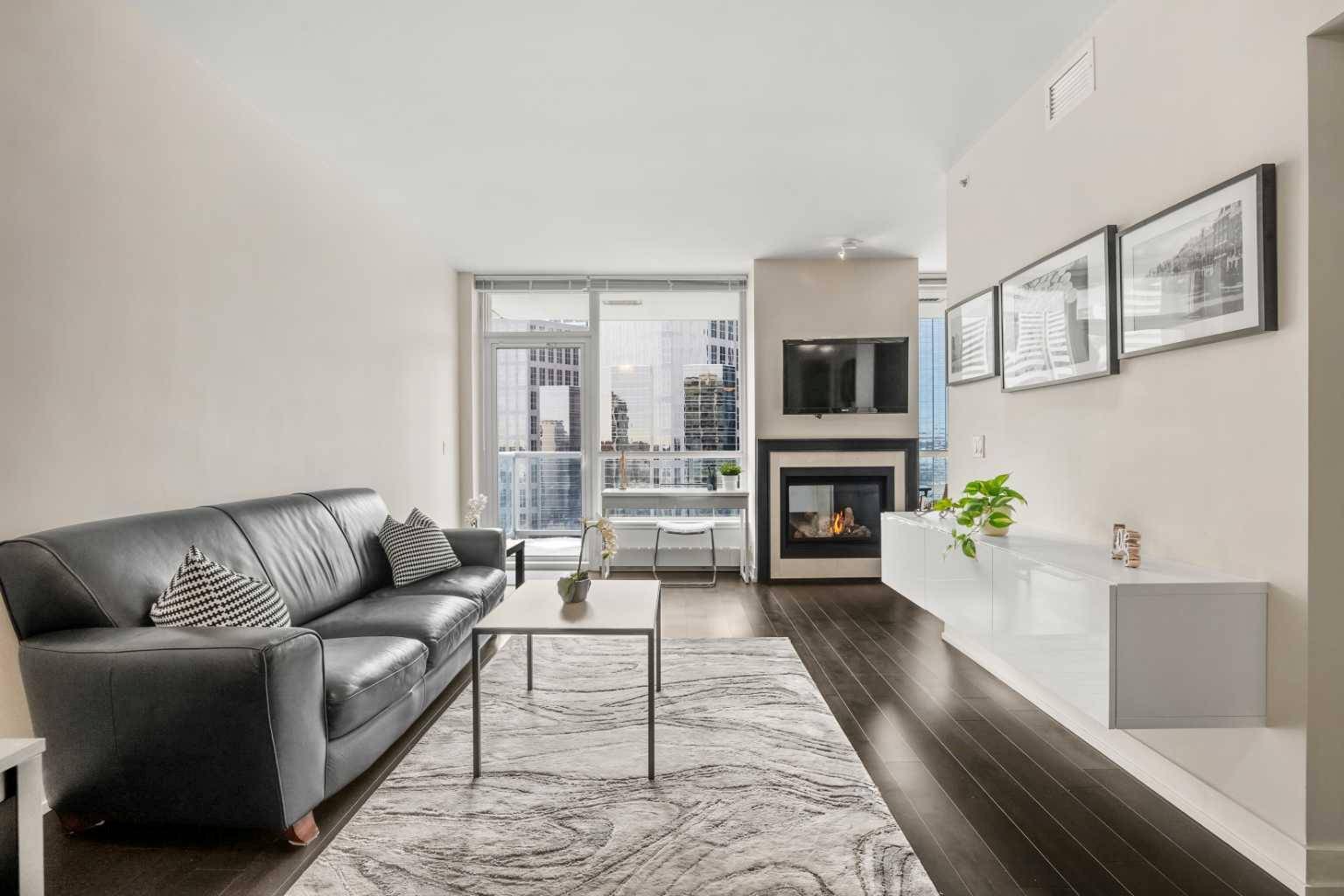 Calgary, AB T2P 0W3,222 Riverfront AVE SW #1526