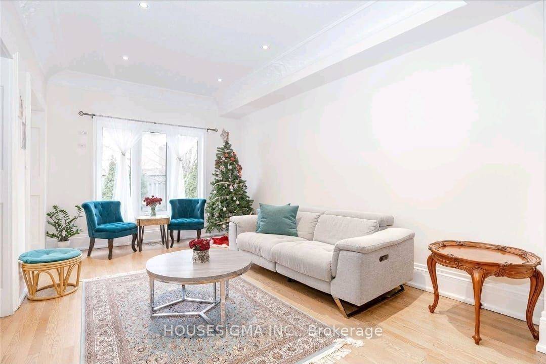 Vaughan, ON L4H 1V7,15 Silverado TRL