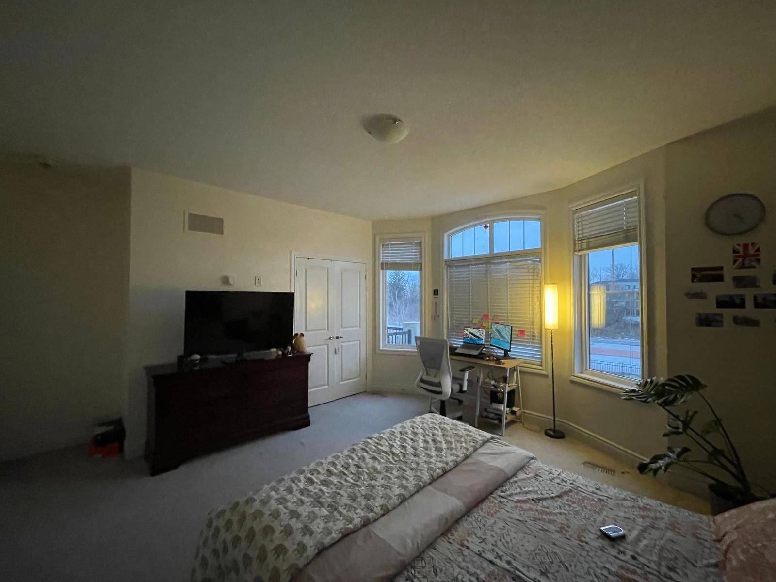 Brampton, ON L6Y 6E8,47 Elysian Fields CIR #upper portion