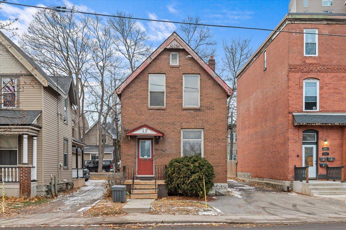 Ottawa Centre, ON K2P 1C1,17 Arlington AVE