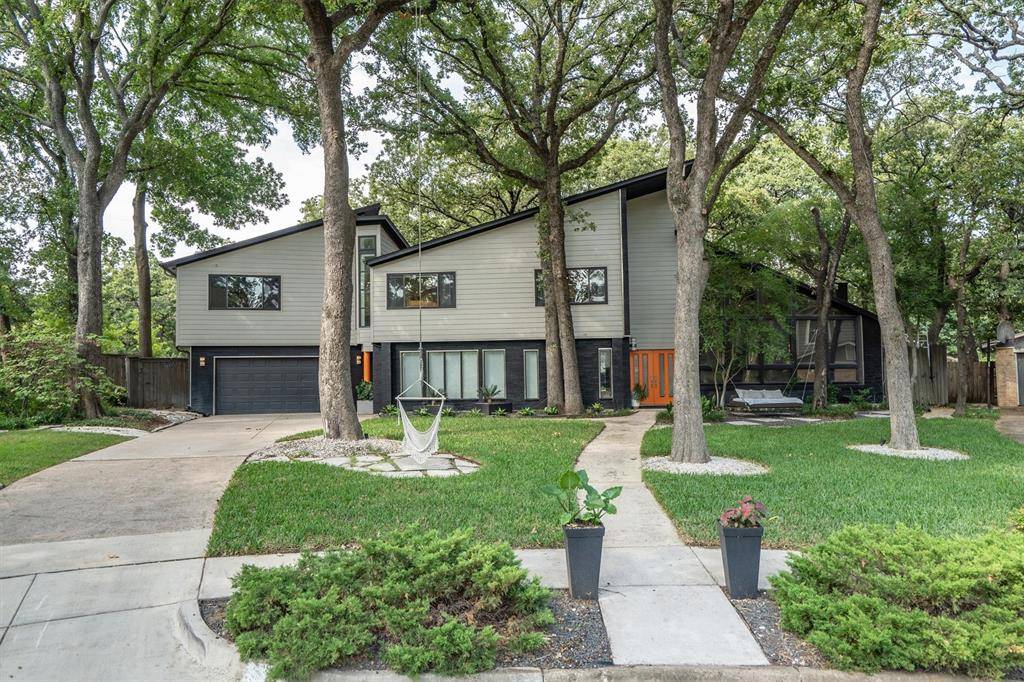 2841 West Court, Grapevine, TX 76051