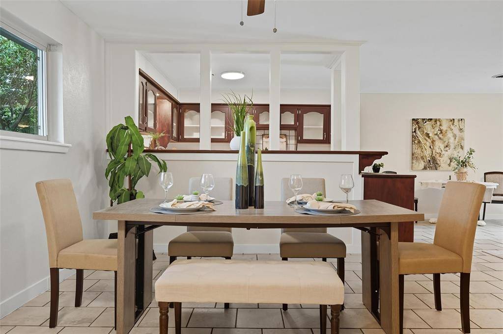 Bedford, TX 76022,933 Wade Drive