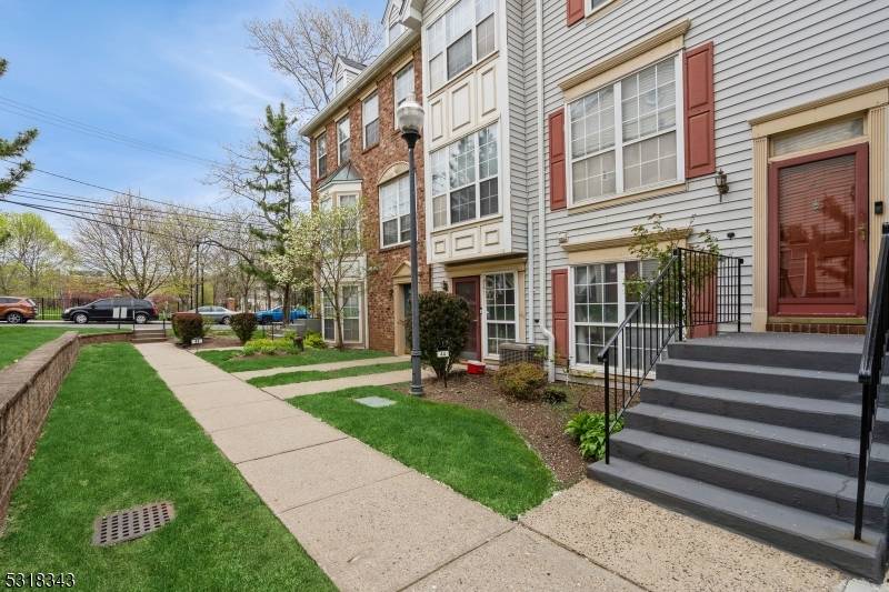 Newark City, NJ 07103,43 Howard Ct