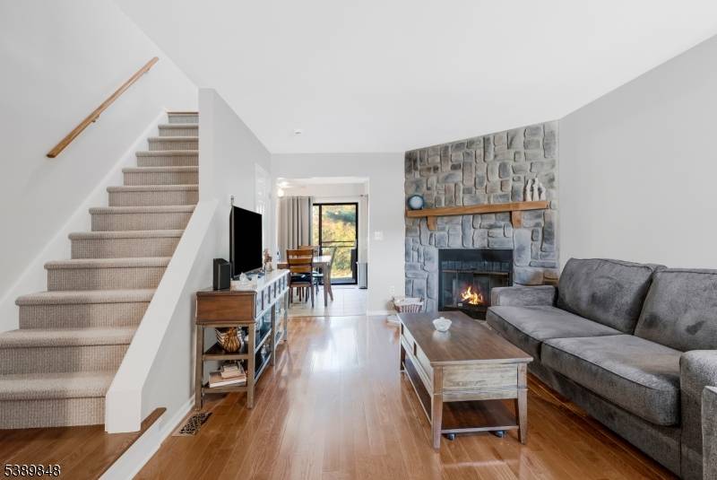 Raritan Twp., NJ 08822,404 Willow Ct