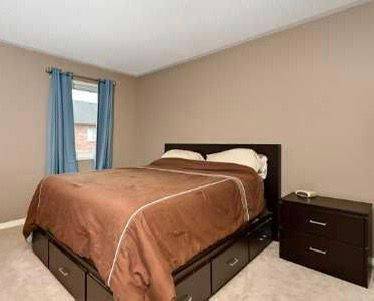 Mississauga, ON L5W 0E7,361 Aspendale CRES