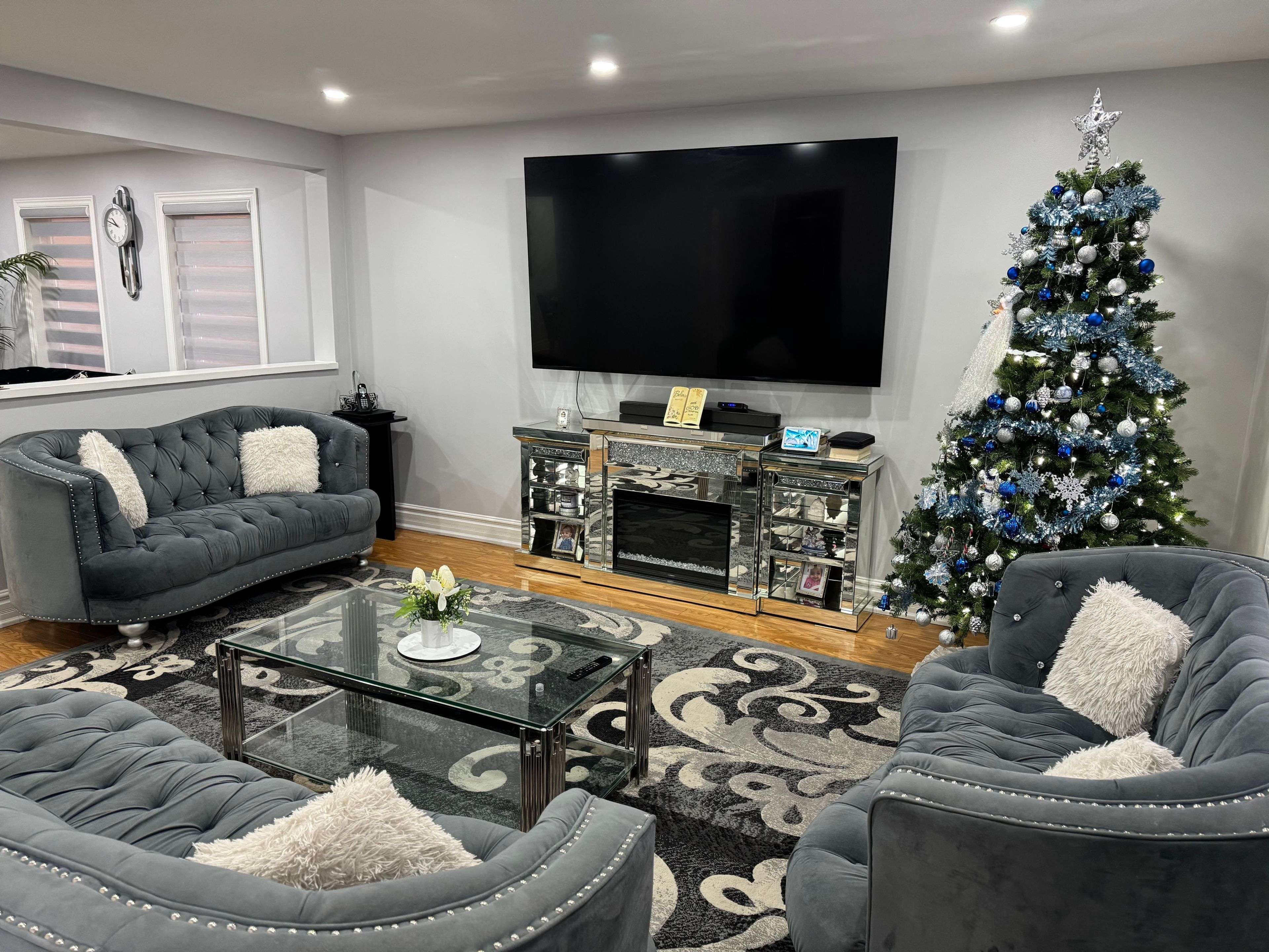 Brampton, ON L6P 2H8,8 Bayridge DR S