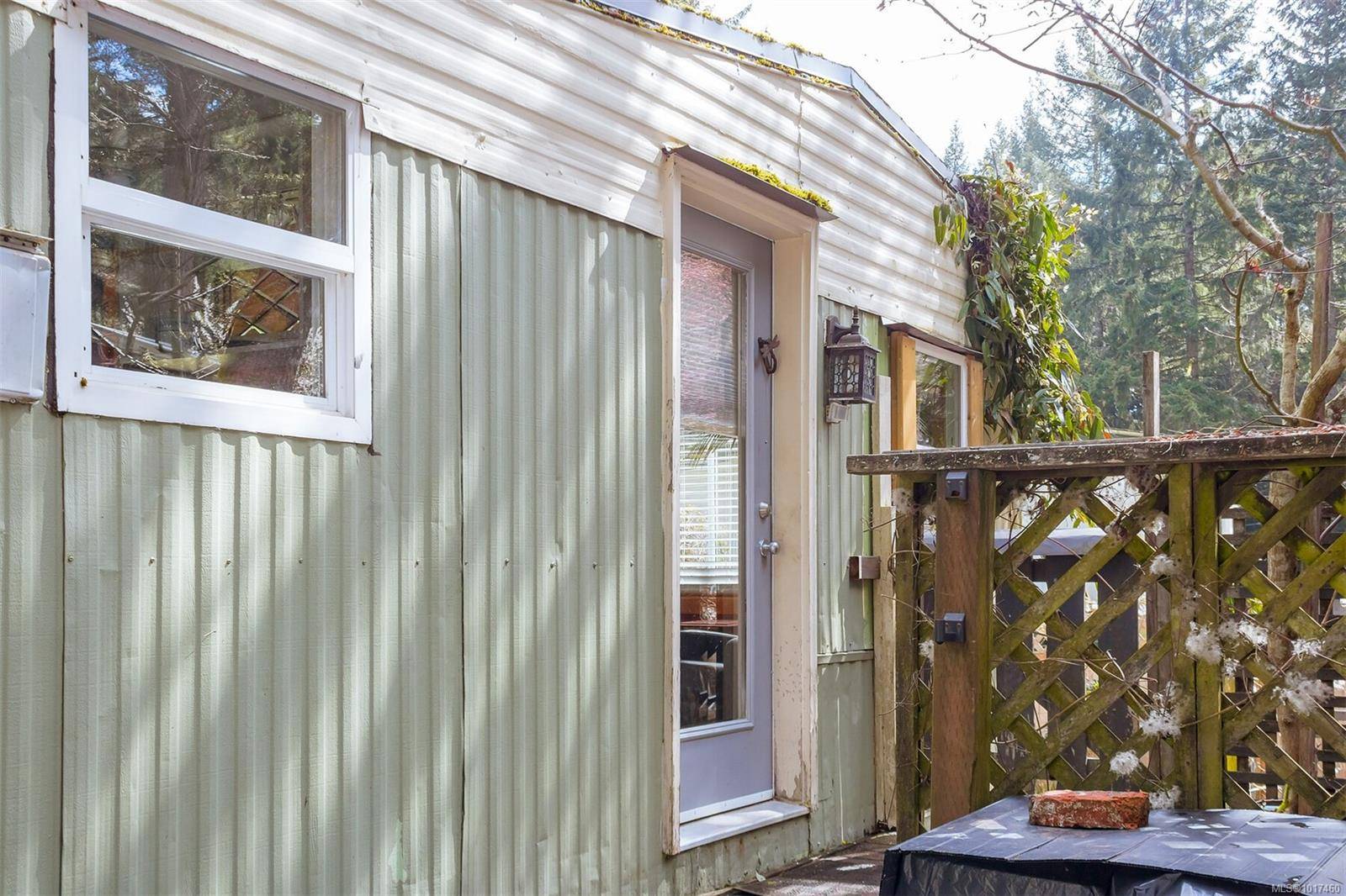 Langford, BC V9B 4H2,2500 Florence Lake Rd #143