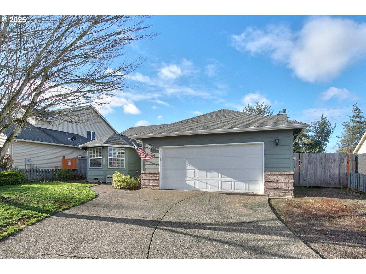 Molalla, OR 97038,1424 MT VIEW LN