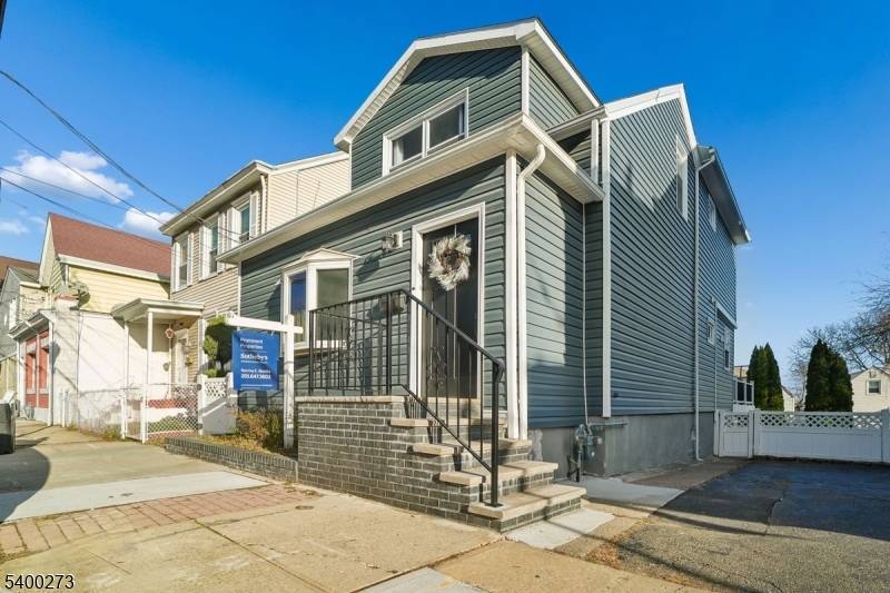 Clifton City, NJ 07013,113 Valley Rd