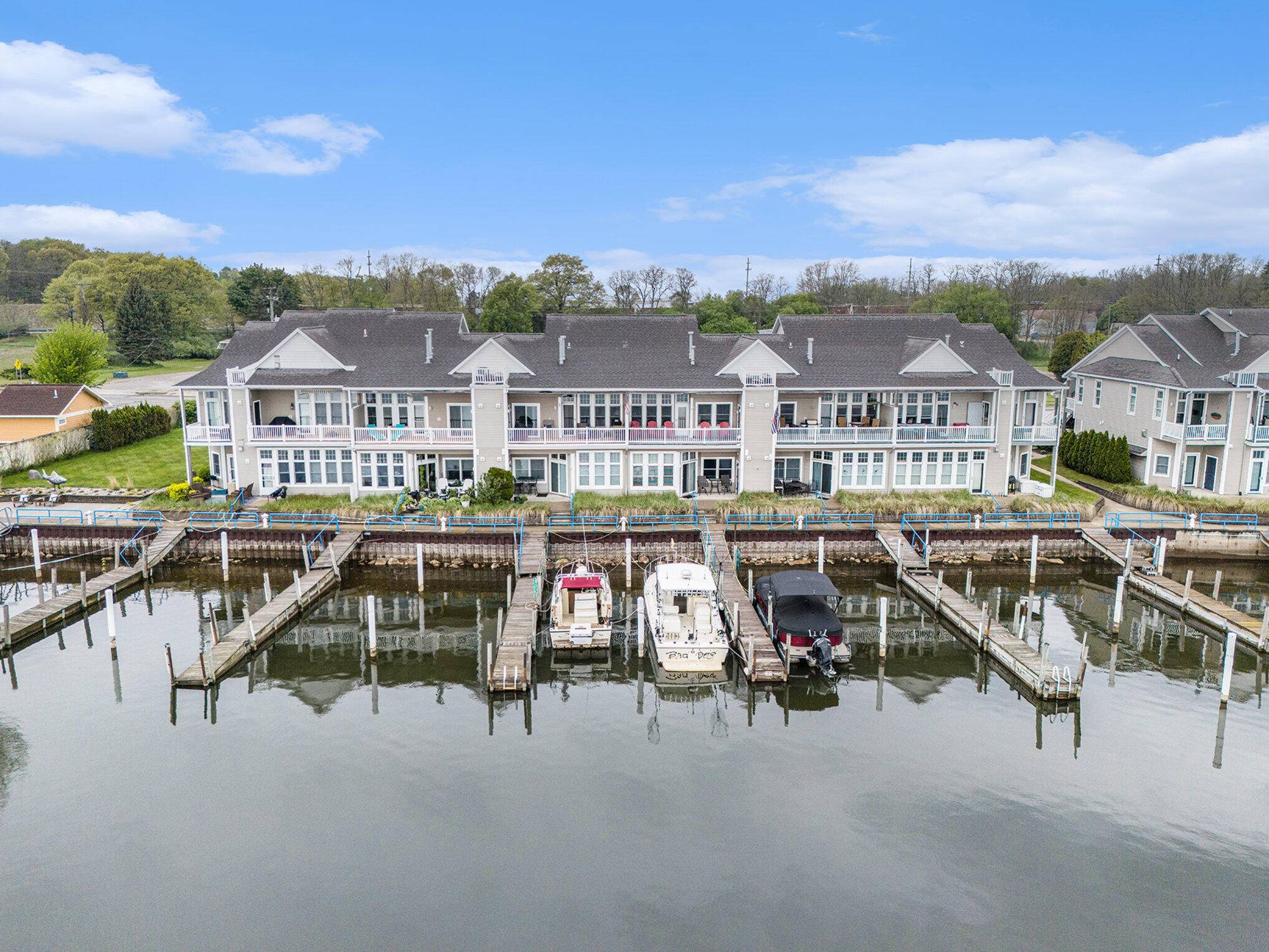 Manistee, MI 49660,51 Arthur ST