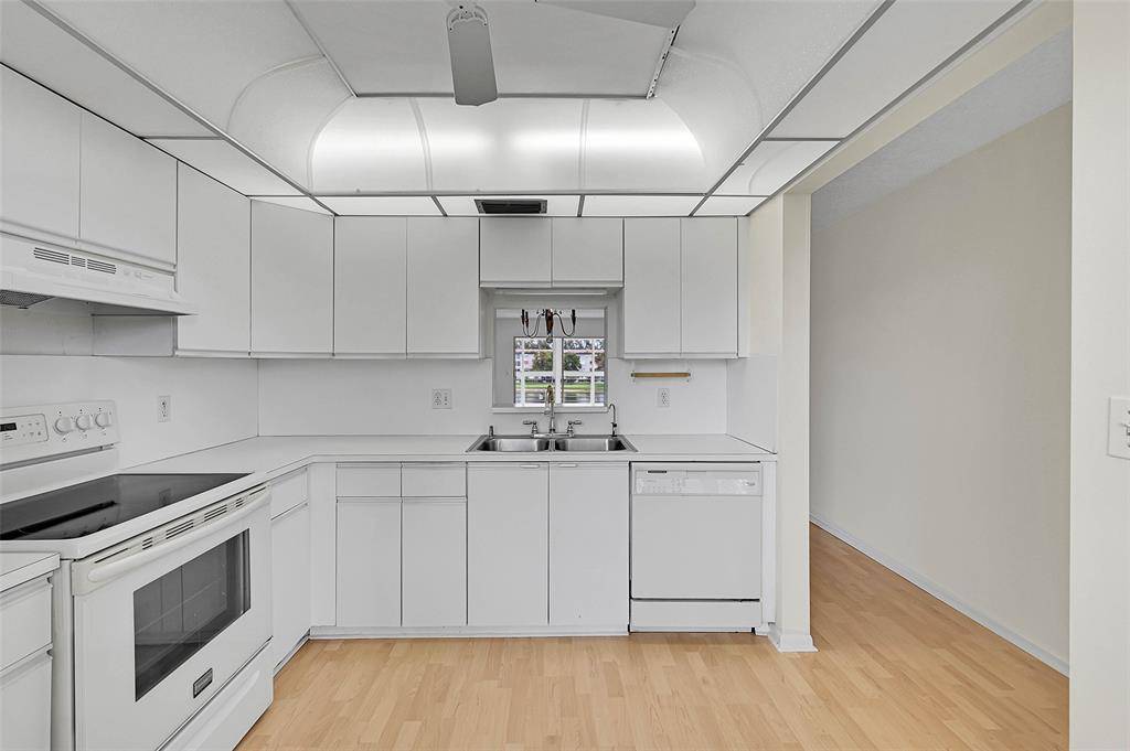 Coconut Creek, FL 33066,1804 Eleuthera Pt #E3