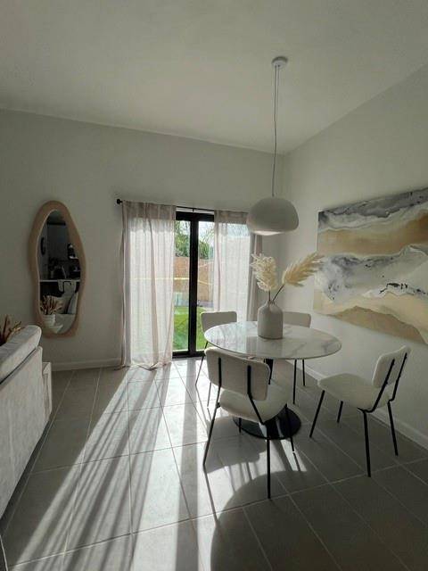 Hollywood, FL 33020,2526 Pierce St #6