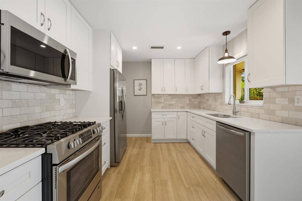 Oakland Park, FL 33308,3697 NE 19th Ave