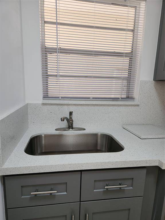 Hollywood, FL 33020,2466 Lincoln St #3