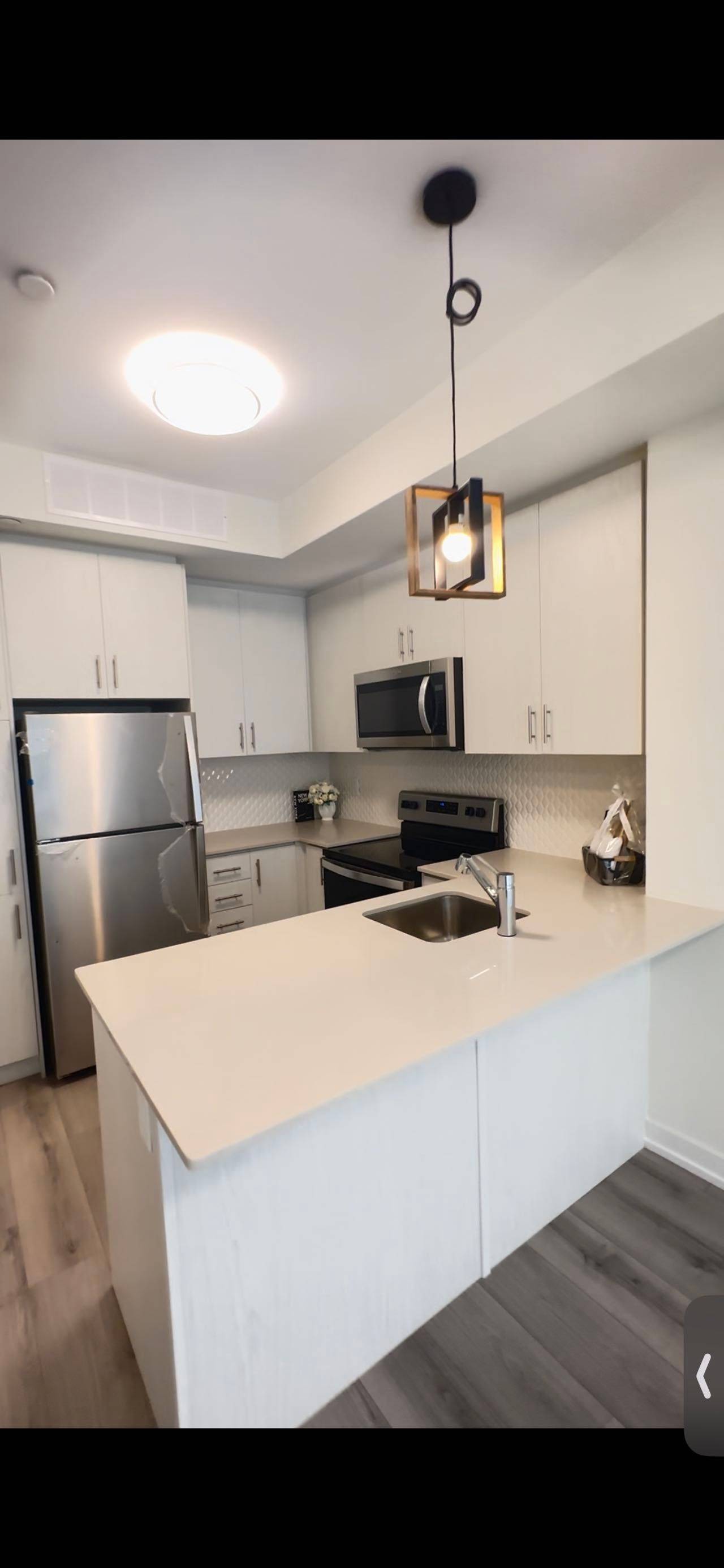 Mississauga, ON L5L 0C1,3546 colonial DR #7