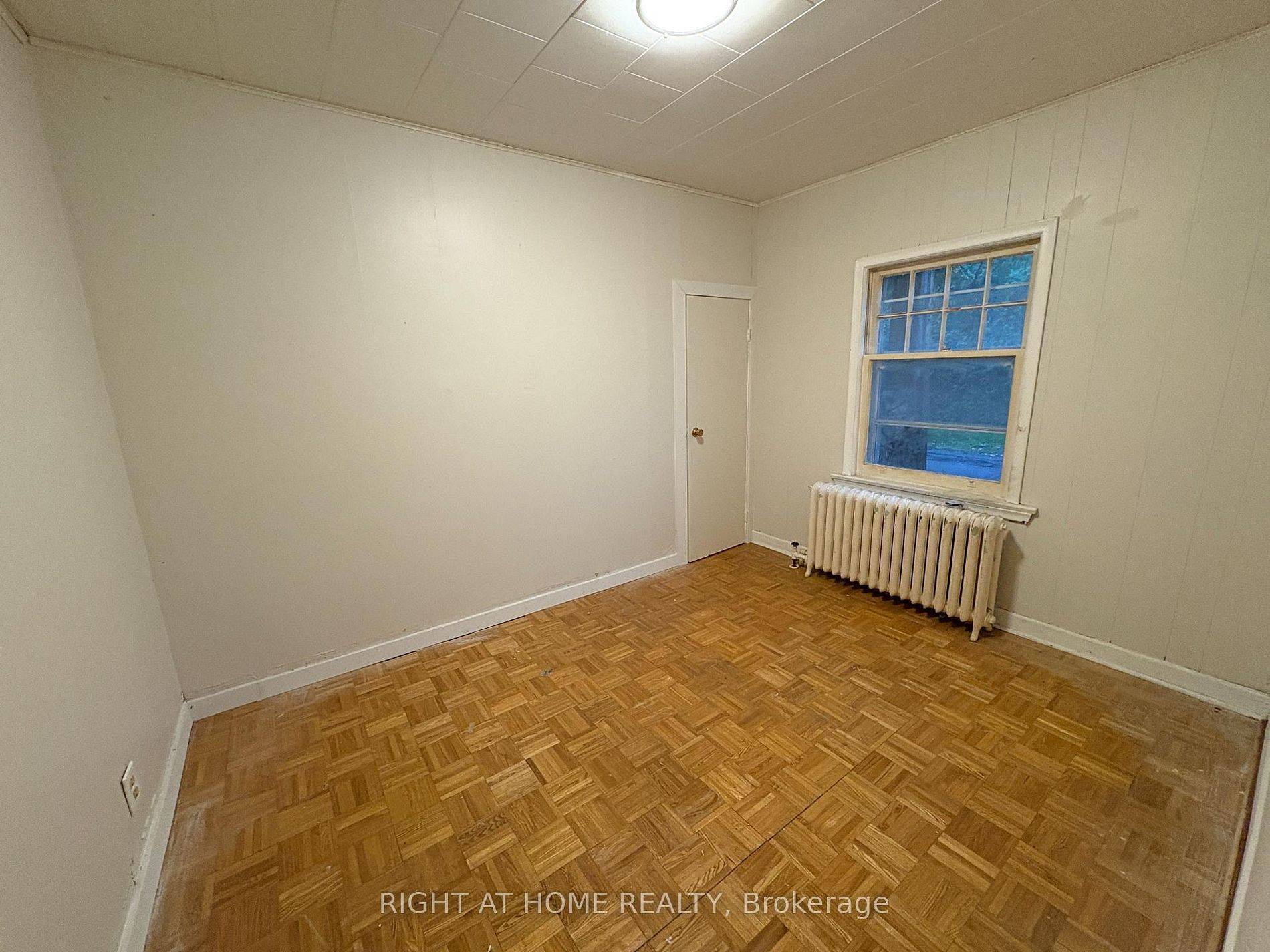 Mississauga, ON L5H 1R4,779 Indian RD