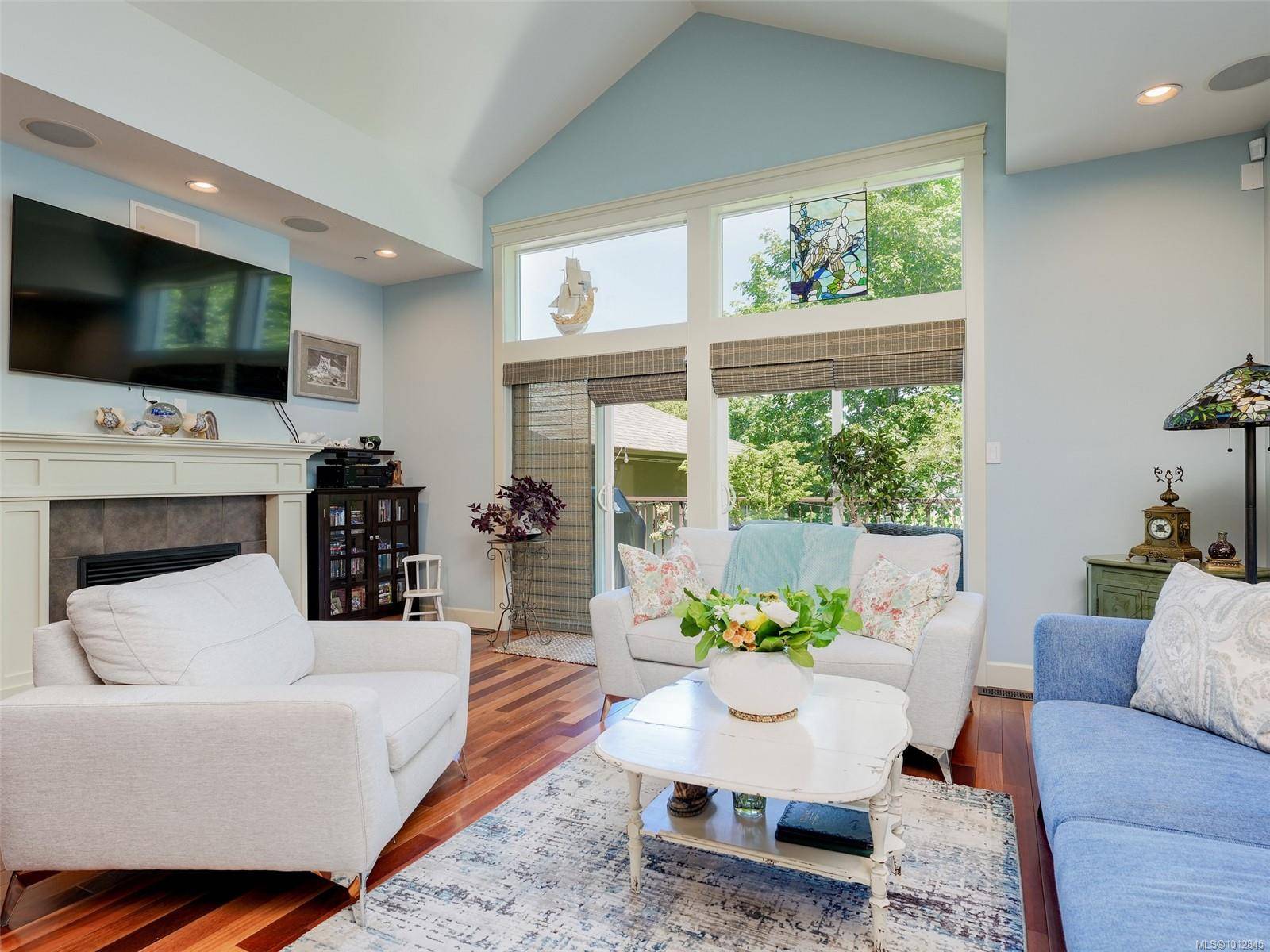 Colwood, BC V9C 0C5,551 Bezanton Way #18