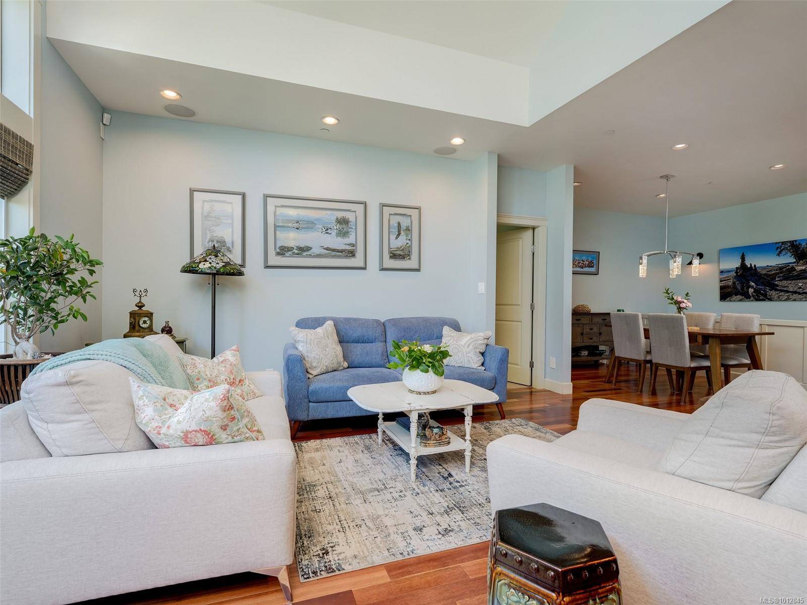 Colwood, BC V9C 0C5,551 Bezanton Way #18