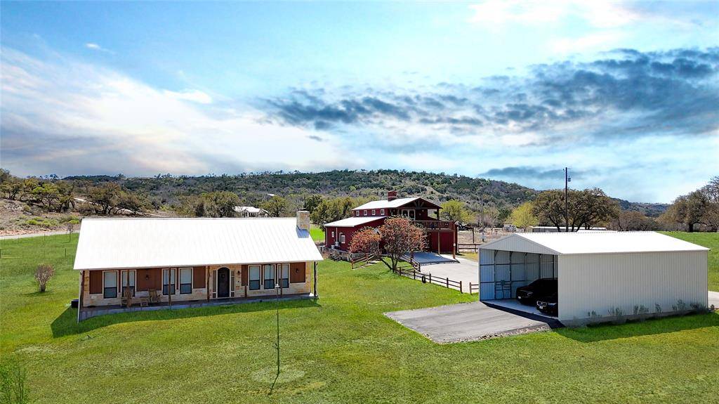 Kingsland, TX 78639,800 Quarter Horse Circle