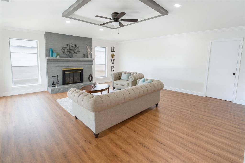 Rowlett, TX 75089,7210 Lakeshore Drive