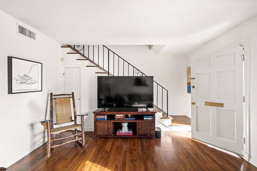 Dallas, TX 75209,6326 Bordeaux Avenue