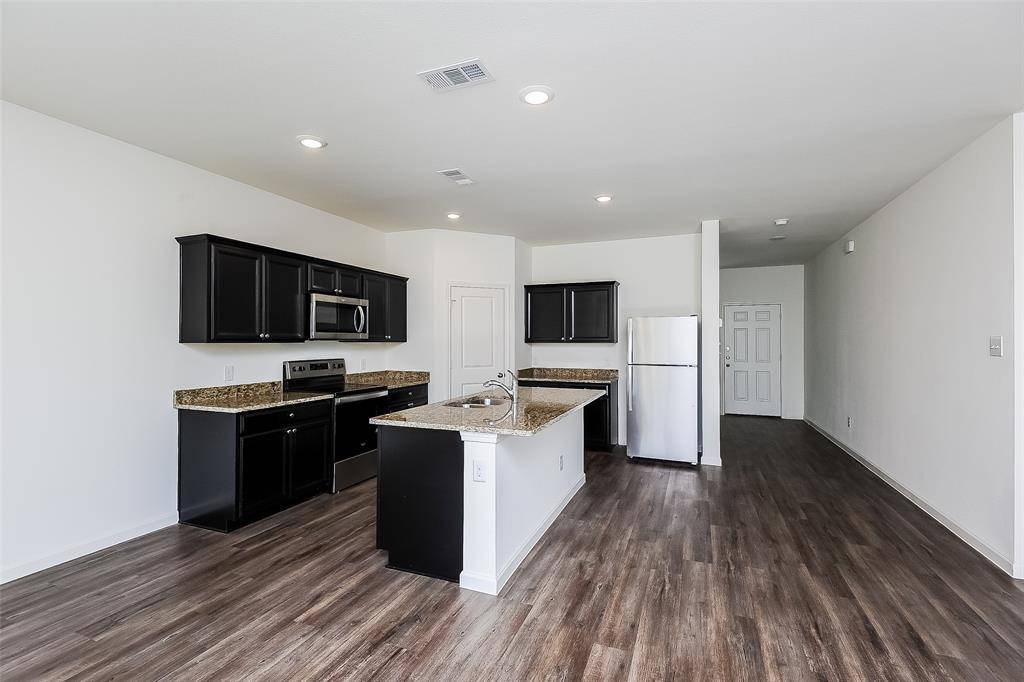 Crowley, TX 76036,505 Canoe Way