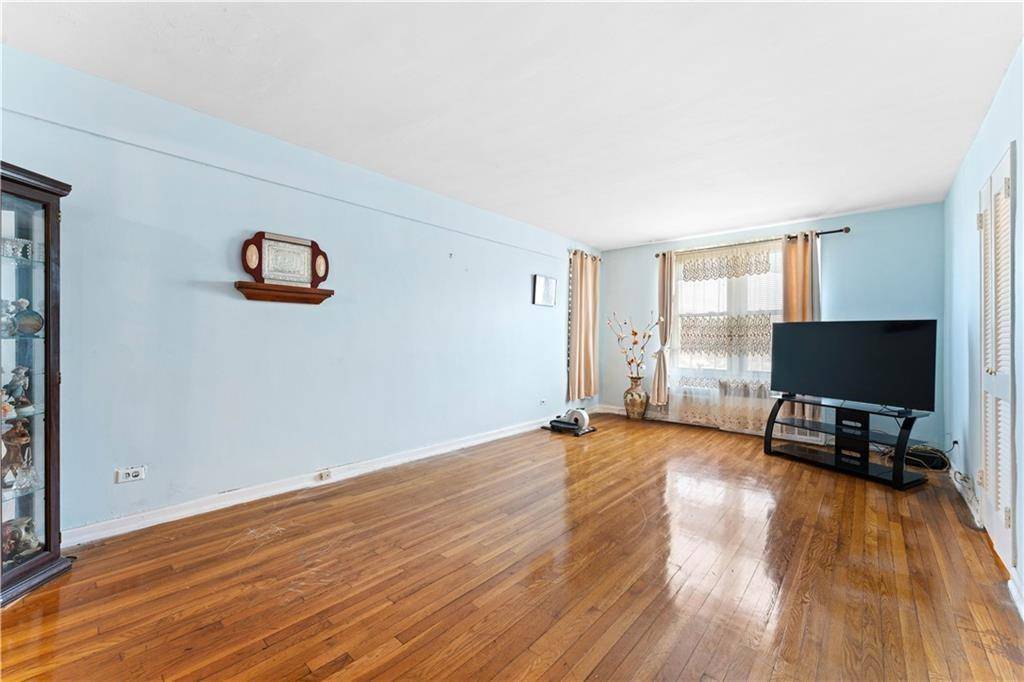 Brooklyn, NY 11229,1770 East 14th ST #5G