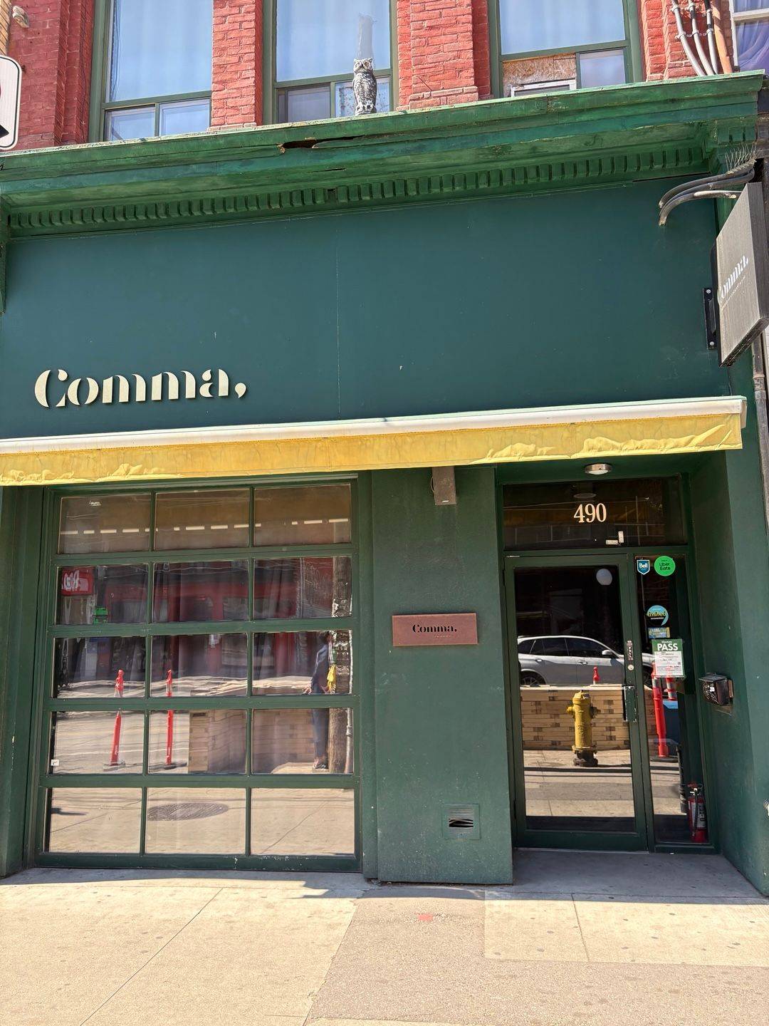 Toronto C01, ON M5V 2B3,490 Queen ST W