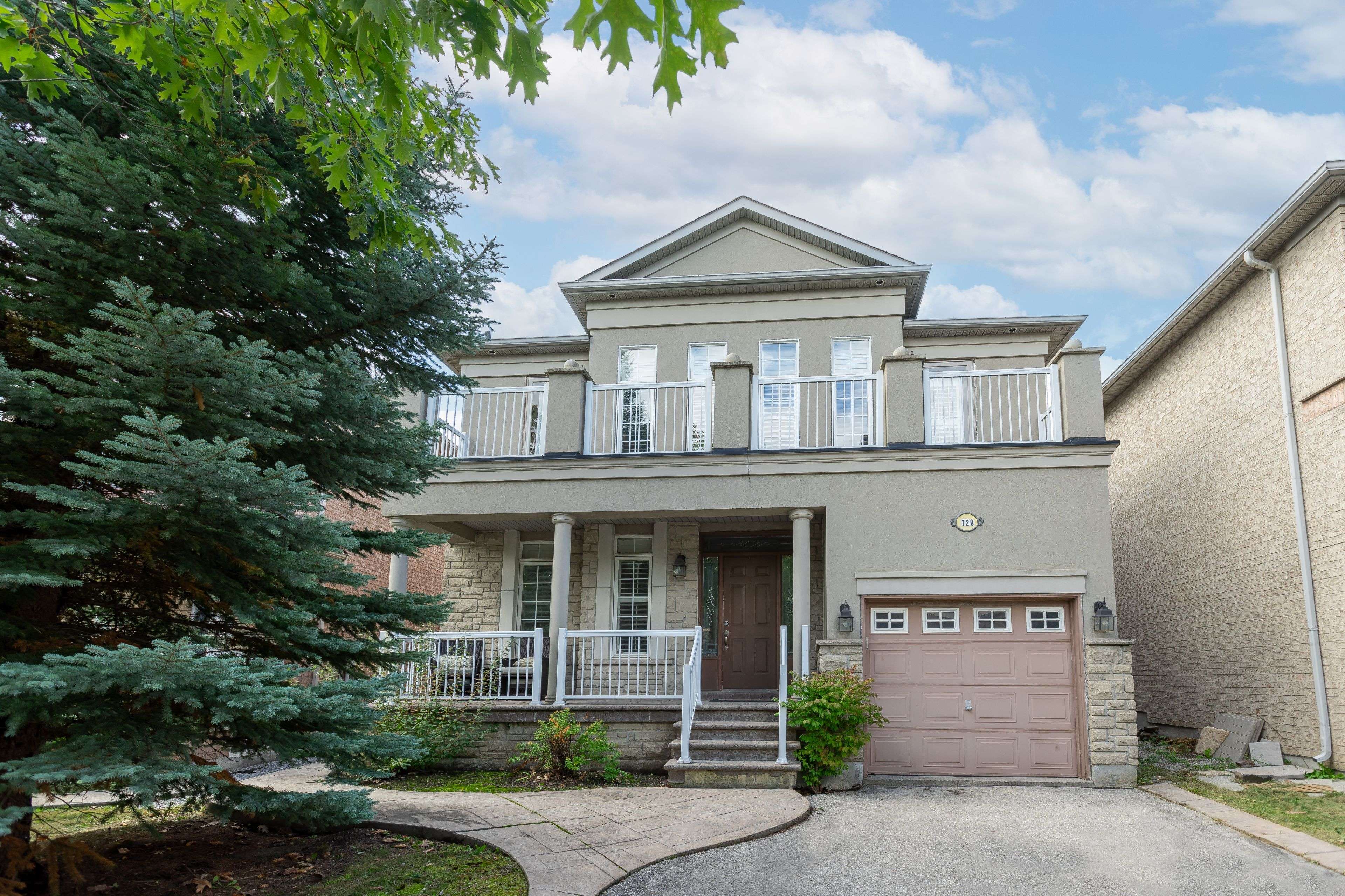 Vaughan, ON L4H 2H4,129 Fox Hound CRES