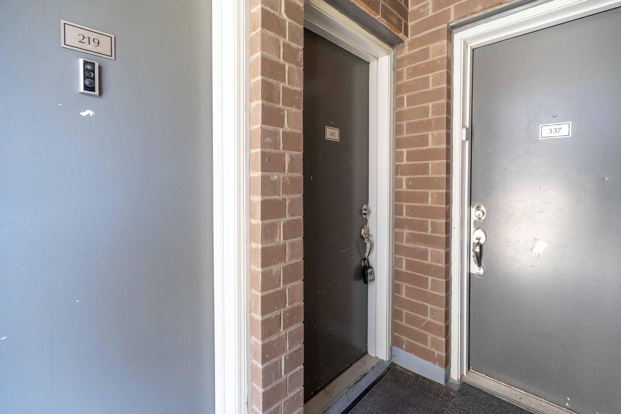 Oakville, ON L6M 1P8,3062 Sixth Line #342