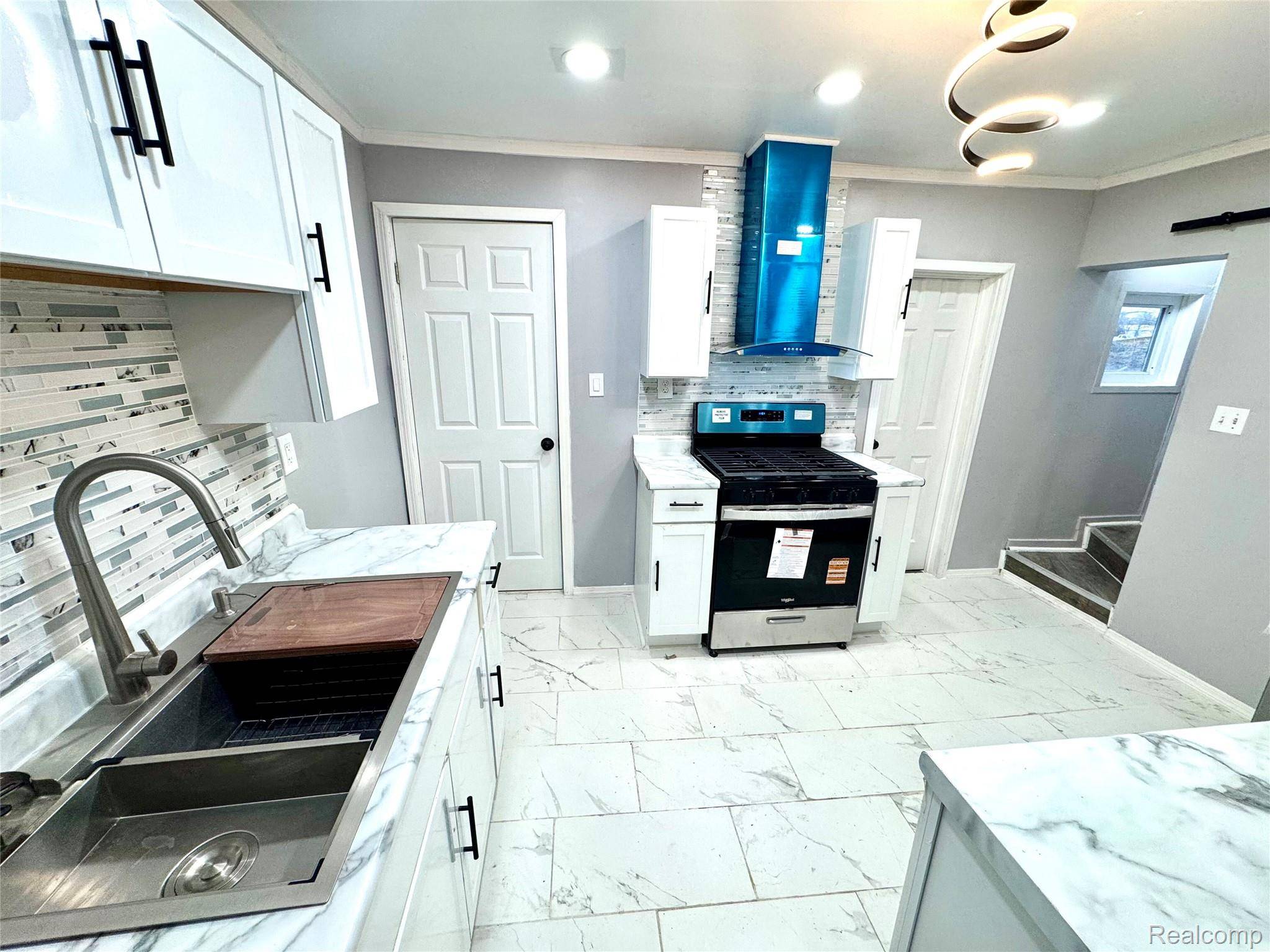 Chesaning, MI 48616,618 N 1st ST