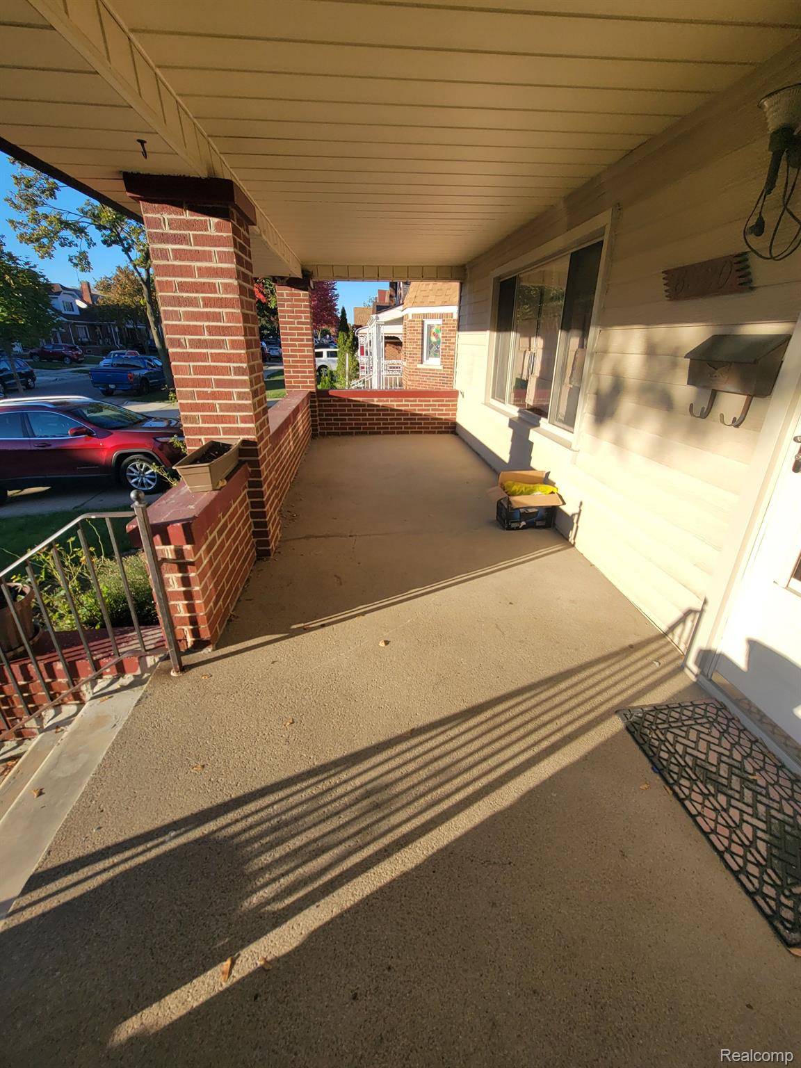 Dearborn, MI 48126,6520 HARTWELL ST