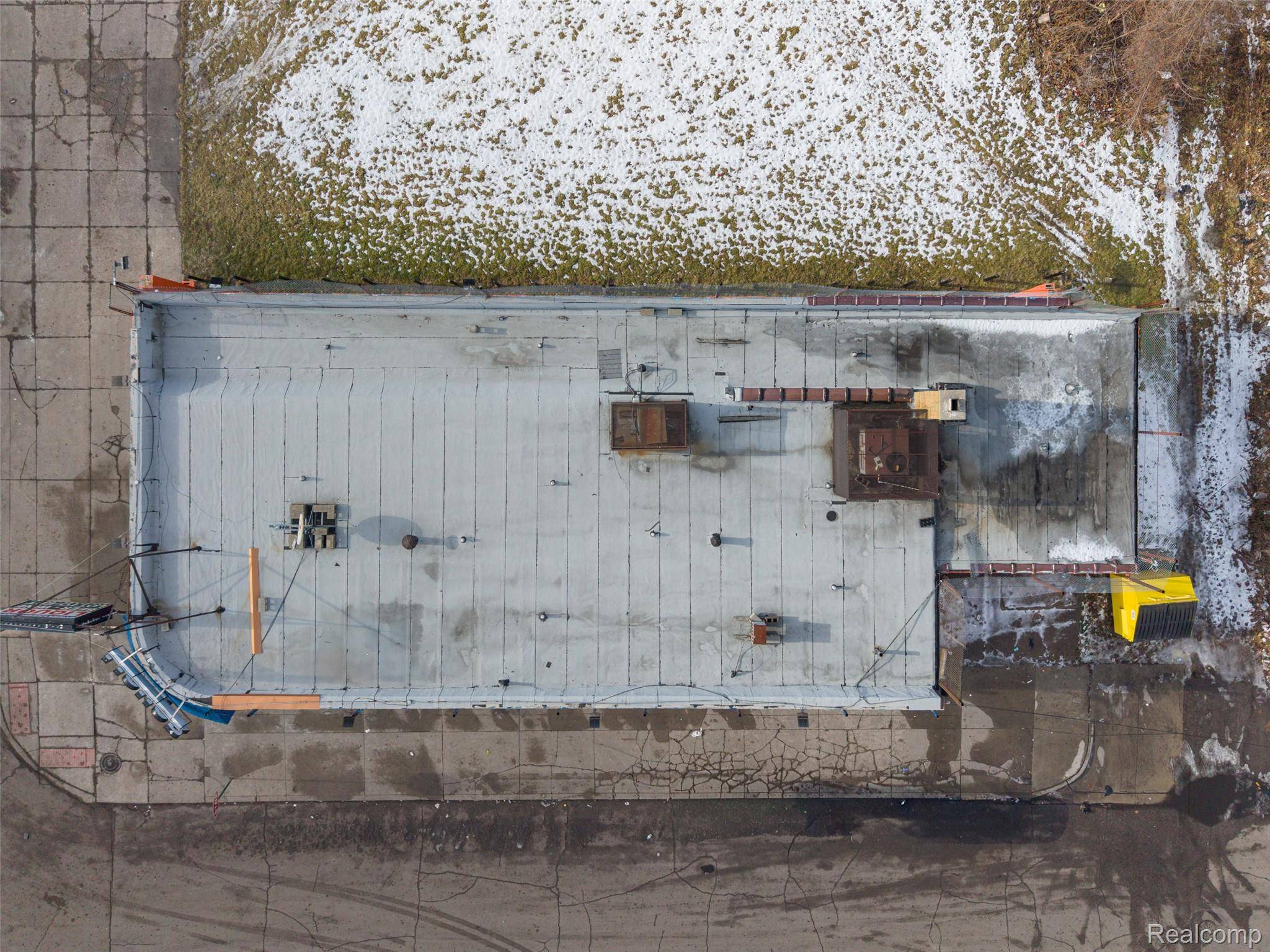 Detroit, MI 48235,5153 E 7mile rd Keystone