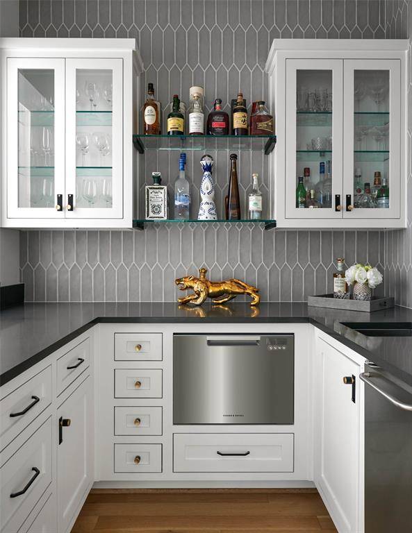 Dallas, TX 75230,6440 Brookshire Drive